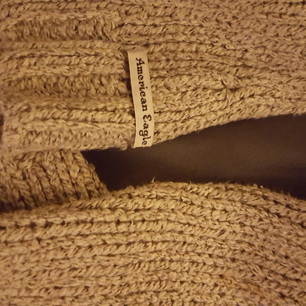 American Eagle Outfitters sweater - Picture 3 of 4